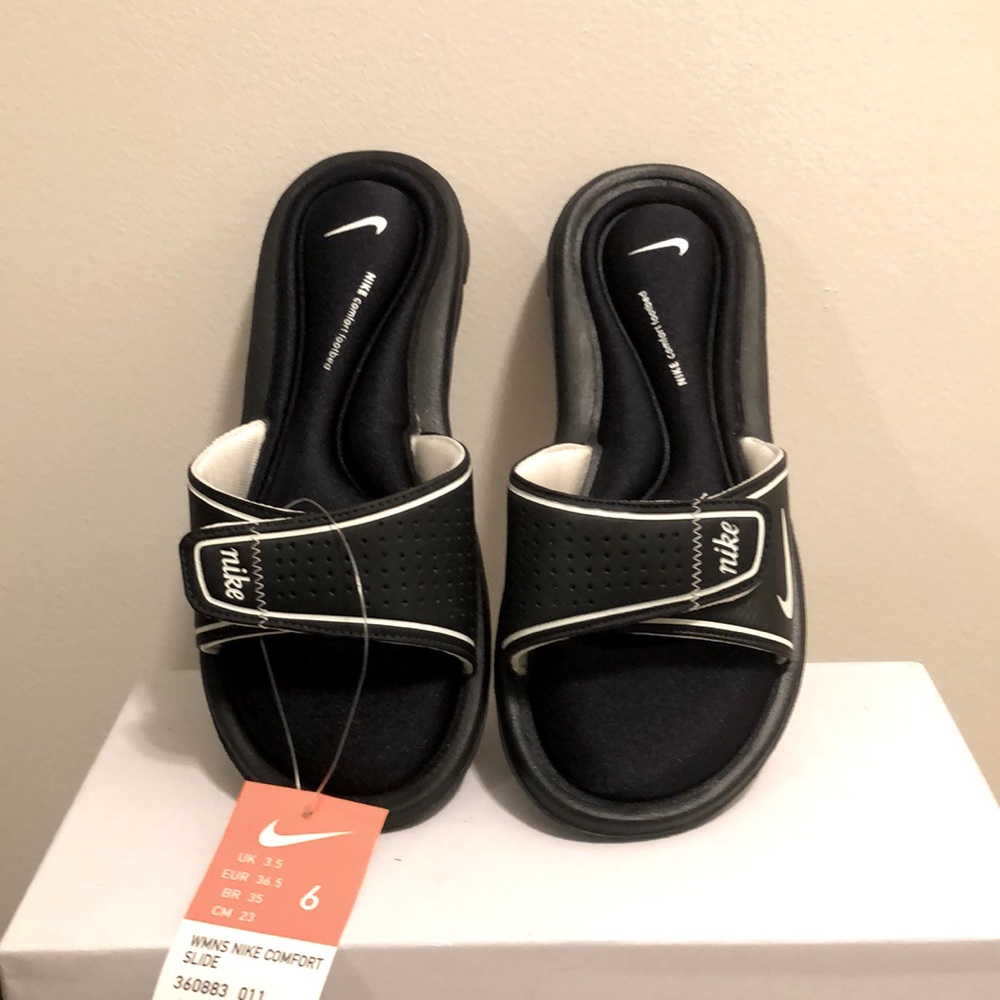 NWT- Nike comfort slide